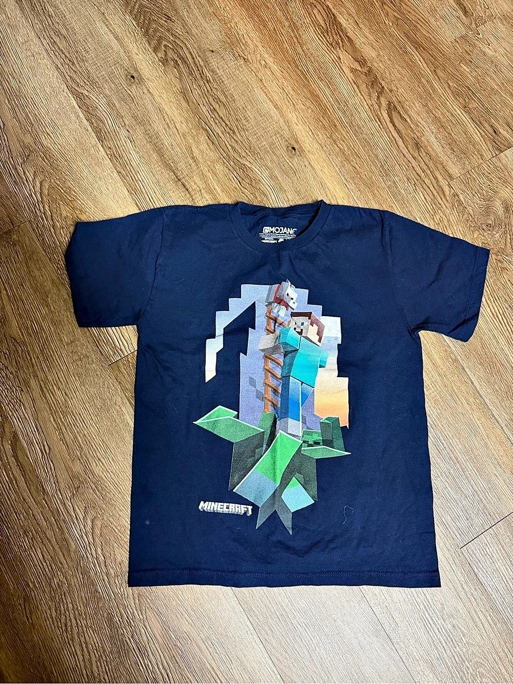 Mojang Minecraft Boys Graphic Tee Size Small navy